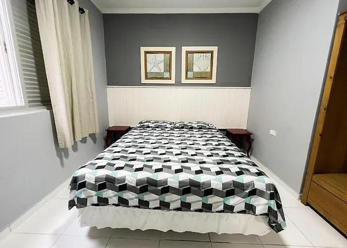 01 - Lindo Apartamento Lado Praia!