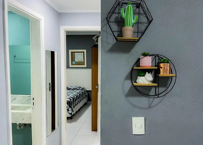 01 - Lindo Apartamento Lado Praia!